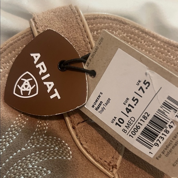 Ariat Tan Western Boots with Embroidery - Picture 2 of 10